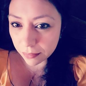 Meet your Posher, Lucy